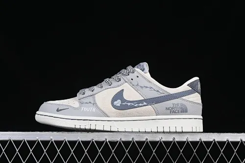 All Categories Nk SB Dunk Series Nk SB Dunk Low High-end Customized Low-top Sneakers Nk SB Dunk Low North Face Joint Piggy Gray Hook Anniversary High-end Customized Low-top Casual Sneakers DJ2024-105